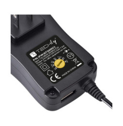 Zasilacz 230V uniwersalny 7.2W/0.6A 3-12V 6 wtyków DC i USB