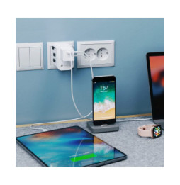 Adapter podróżny wtyków zasilania EU/UK/USA ładowarka 3x USB